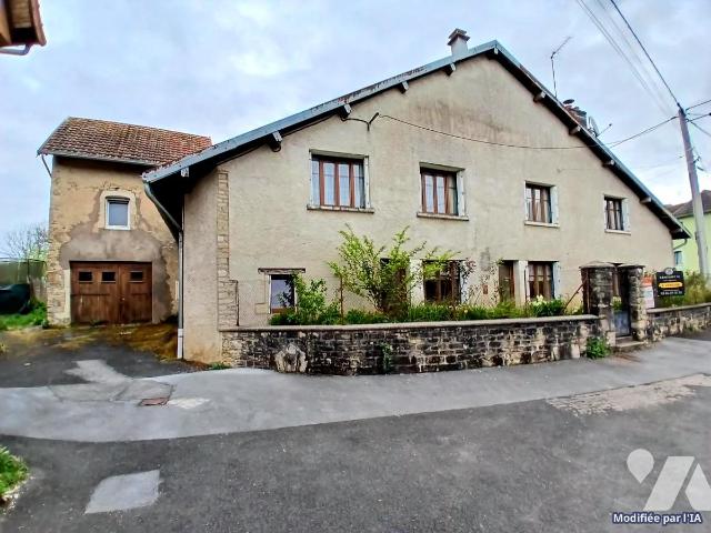 Maison 5 pièces 165 m² · à Soye · 165 m² · 105 000 €