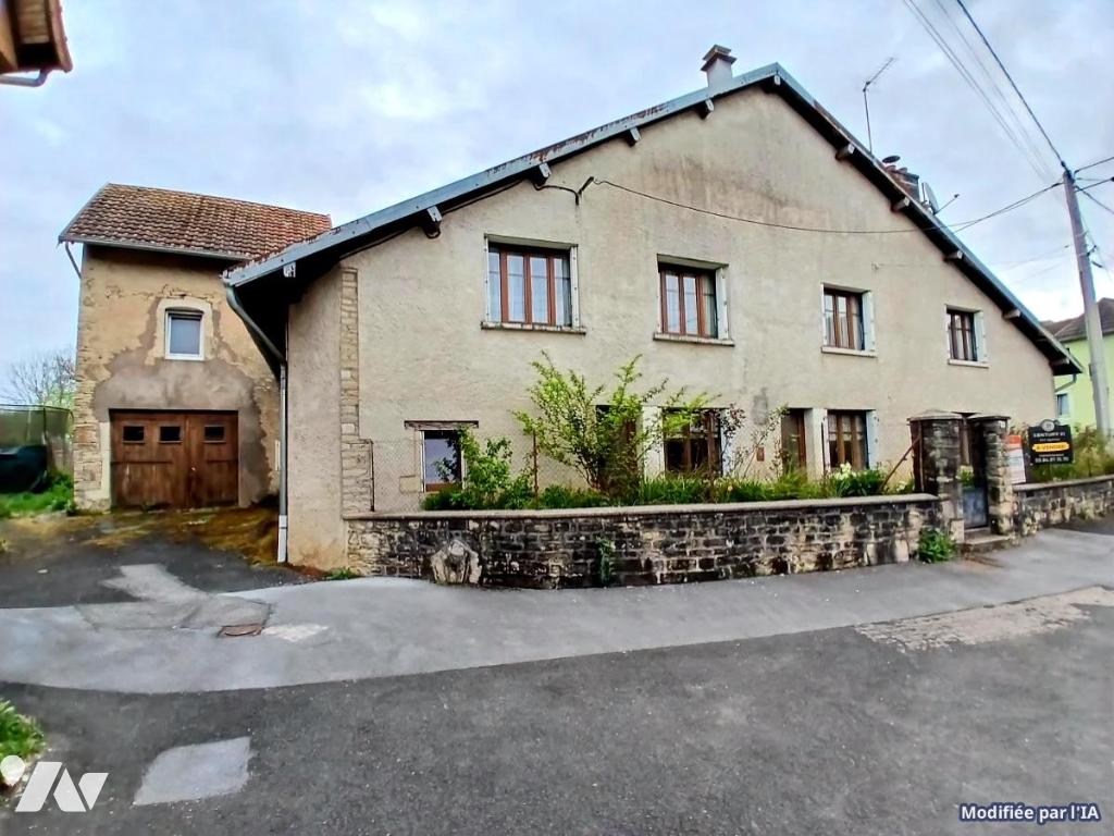 Maison 5 pièces 165 m² · à Soye · 165 m² · 105 000 €
