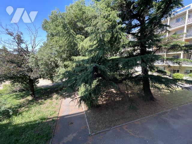 Appartement 3 pièces 70 m² · à Bourg-lès-Valence · 69,8 m² · 120 000 €