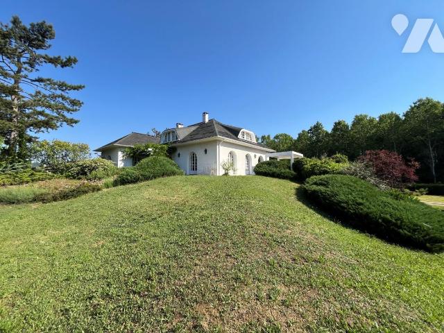 Maison 288m² — Saint-Barthélemy-de-Vals