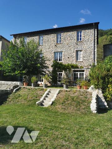 Maison 8 pièces 208 m² · à Châtillon-en-Diois · 208 m² · 540 000 €