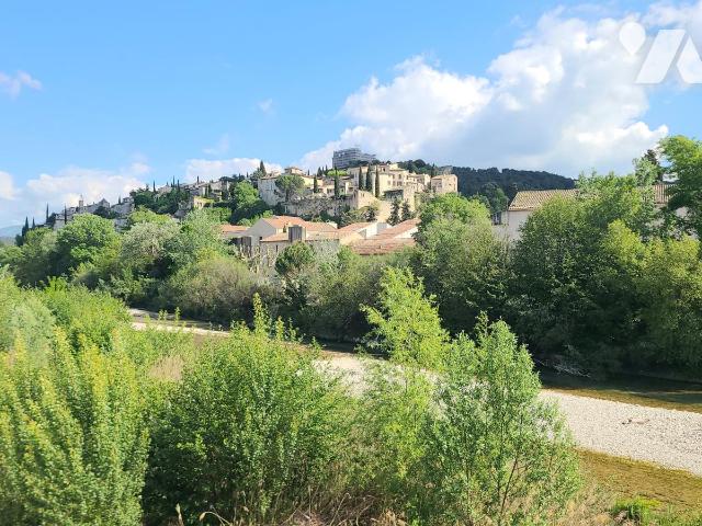Appartement 2 pièces 46 m² · à Vaison-la-Romaine · 45,9 m² · 127 000 €