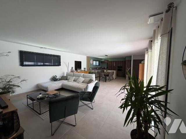 Maison 6 pièces 125 m² · à Saint-Paul-Trois-Châteaux · 125 m² · 476 000 €