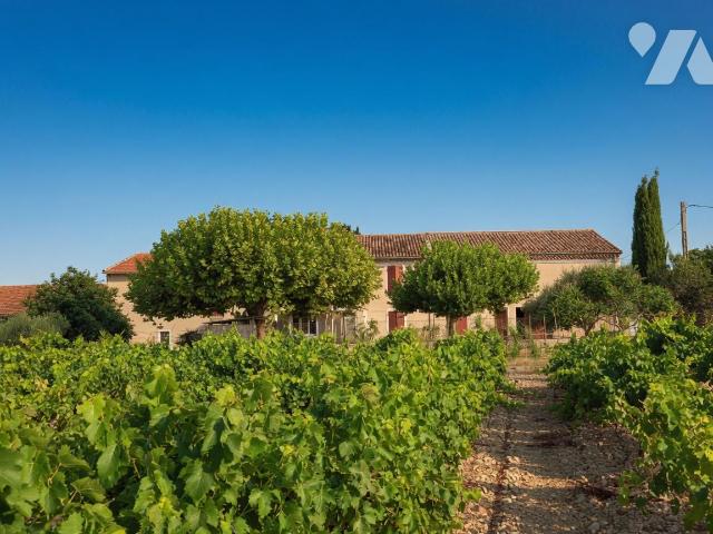 Maison 13 pièces 292 m² · à Tulette · 292 m² · 520 000 €