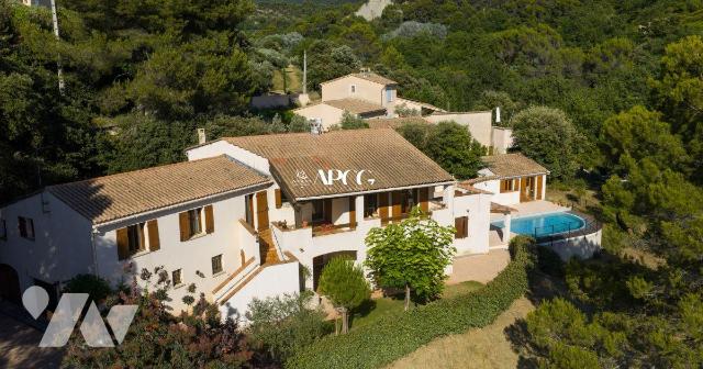 Maison 10 pièces 215 m² · à Piégon · 215 m² · 469 194 €