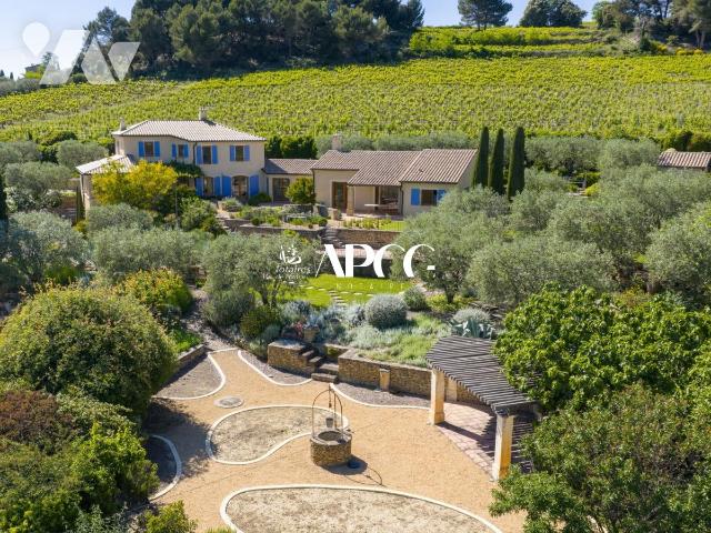Maison 8 pièces 250 m² · à Vinsobres · 250 m² · 920 000 €