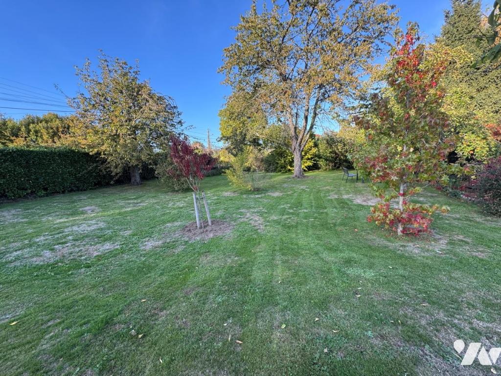 Terrain 609 m² · à La Saussaye · 609 m² · 70 000 €