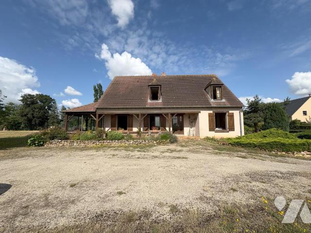 Maison 7 pièces 195 m² · à Meslay-le-Grenet · 195 m² · 260 000 €