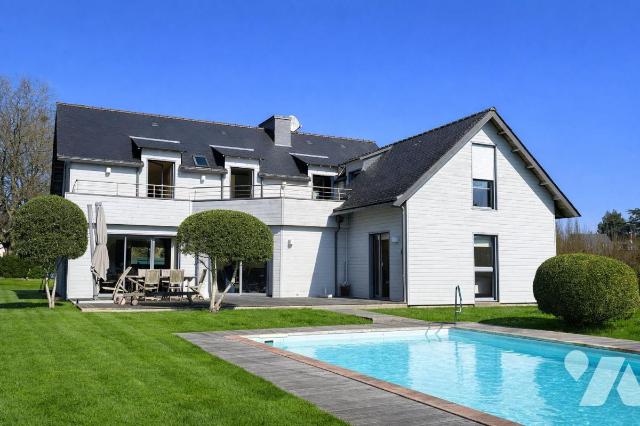 Maison 8 pièces 245 m² · à Forêt-Fouesnant · 245 m² · 650 000 €