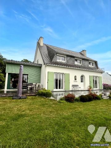 Maison 7 pièces 172 m² · à Saint-Évarzec · 171,6 m² · 450 000 €