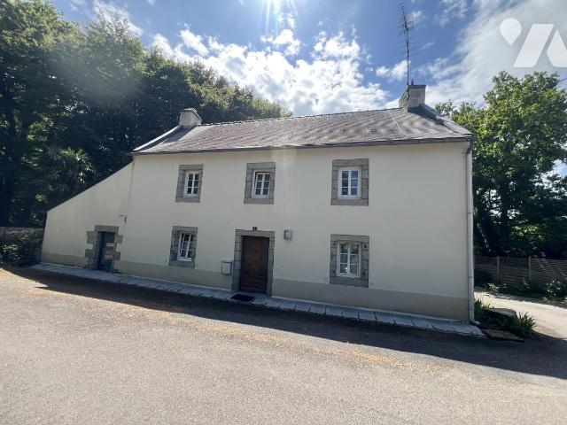 Maison 5 pièces 106 m² · à Plonéis · 106 m² · 155 000 €