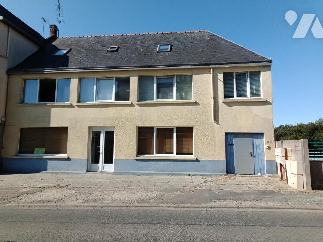 Immeuble 180 m² · à Plonéour-Lanvern · 180 m² · 380 000 €