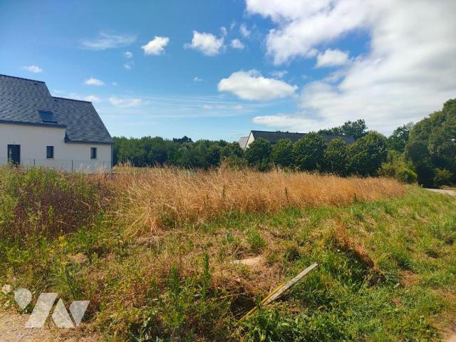 Terrain 727 m² · à Audierne · 727 m² · 66 000 €