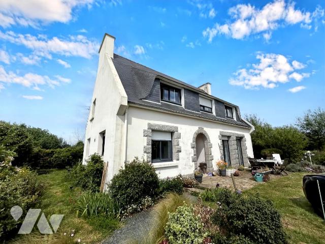 Maison 6 pièces 141 m² · à Plobannalec-Lesconil · 141 m² · 250 000 €