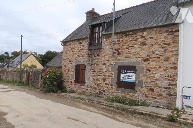 Sale - House/Villa - LOGONNA DAOULAS - 69 m² - 0 room - 29038-1593