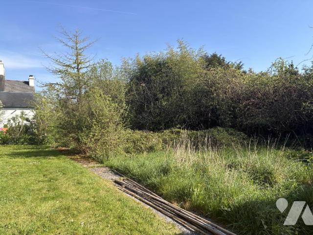 Terrain 840 m² · à Dirinon · 840 m² · 80 000 €