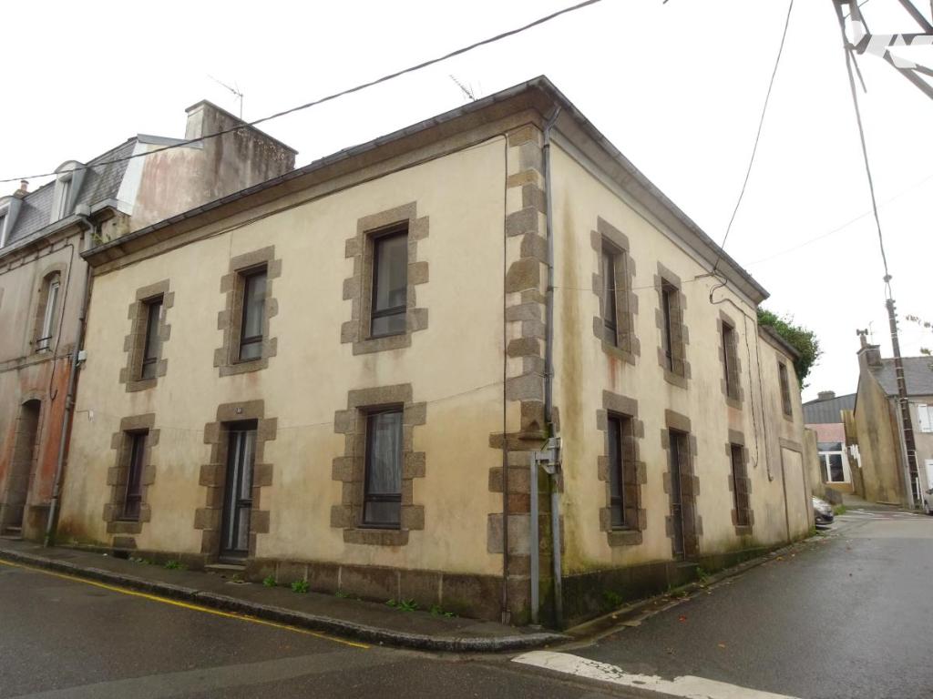 VENTE maison-ST RENAN (29)