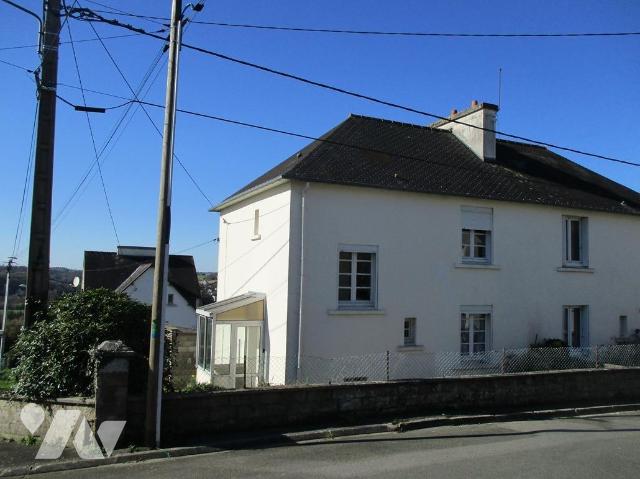 Maison 4 pièces 78 m² · à Carhaix-Plouguer · 78,4 m² · 65 000 €