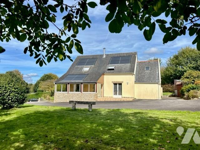 Maison 6 pièces 117 m² · à Berrien · 117,4 m² · 238 000 €