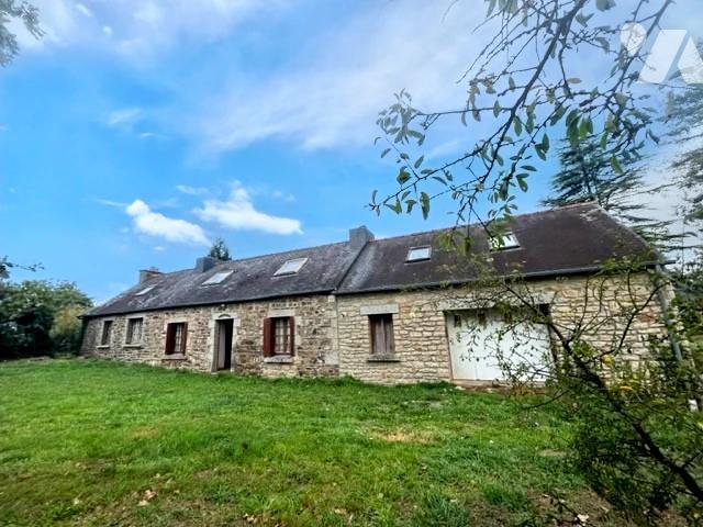 Maison 90 m² · à Poullaouen · 90 m² · 180 000 €