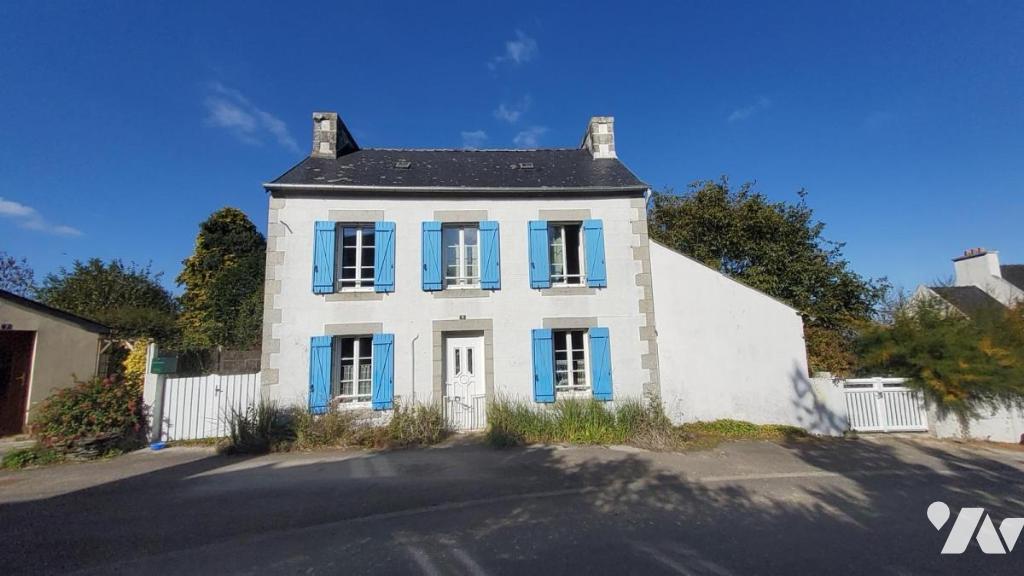 Maison 7 pièces 104 m² · à Poullaouen · 104 m² · 94 905 €