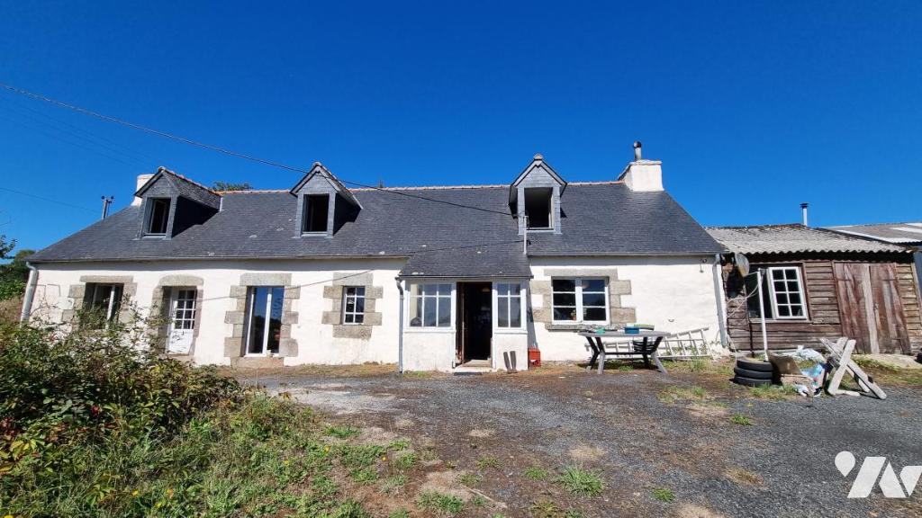 Maison 3 pièces 98 m² · à Plusquellec · 98,1 m² · 70 000 €