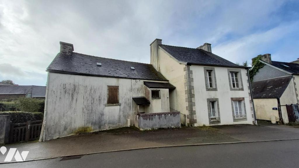 Maison 5 pièces 87 m² · à Poullaouen · 87 m² · 65 000 €