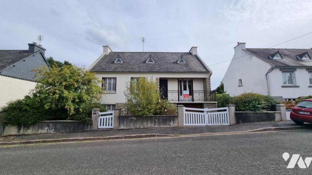 Maison 5 pièces 95 m² · à Callac · 94,5 m² · 65 000 €