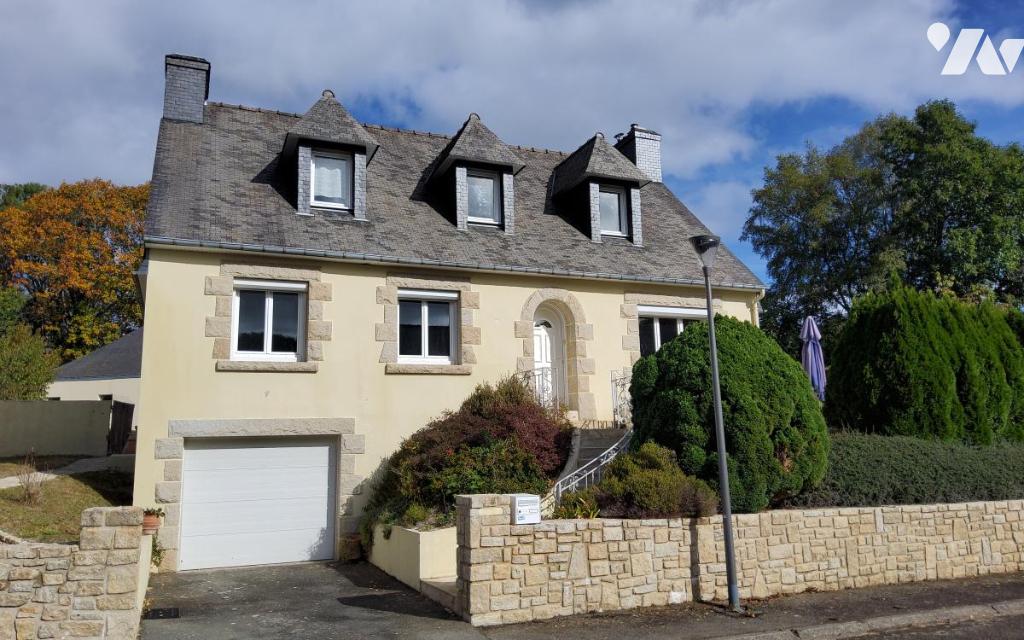 Maison 6 pièces 123 m² · à Rostrenen · 123 m² · 190 000 €