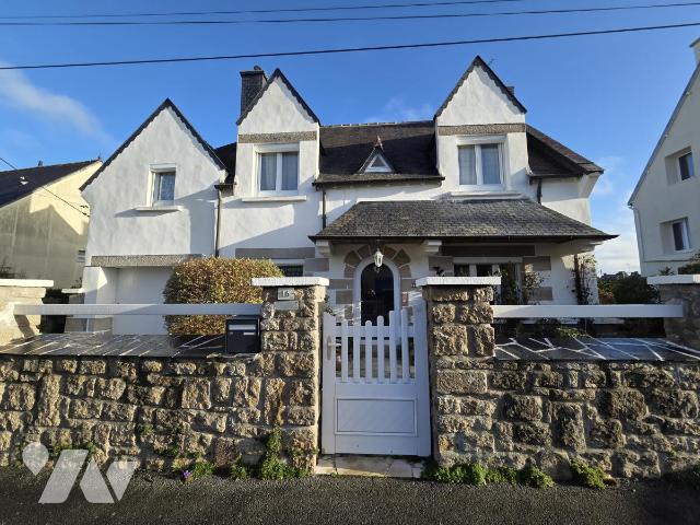 Maison 94 m² · à Plestin-les-Grèves · 94,4 m² · 200 000 €