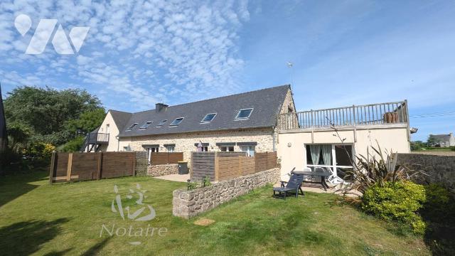 Maison 19 pièces 460 m² · à Plouescat · 460 m² · 772 000 €