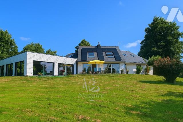 Maison 240m² — Plouider