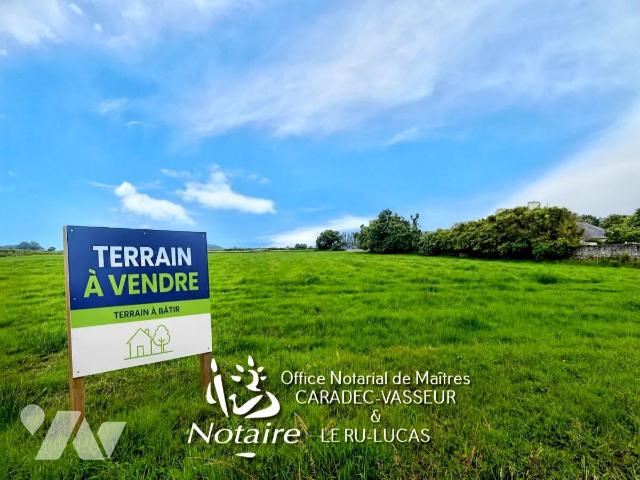 Terrain — Plounévez-Lochrist