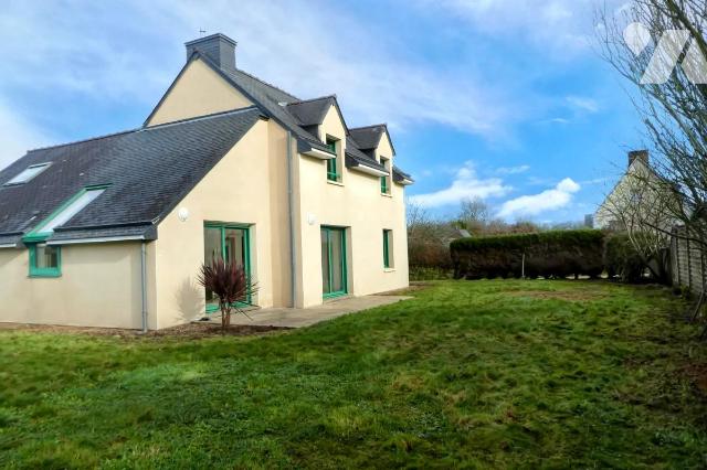 Maison 5 pièces 105 m² · à Plougonven · 105,2 m² · 220 000 €