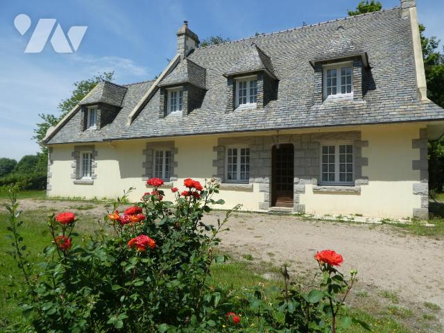 Maison 7 pièces 139 m² · à Plouigneau · 139 m² · 210 000 €