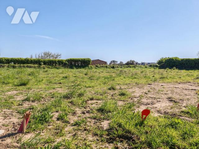 Terrain 432 m² · à Roscoff · 432 m² · 129 600 €