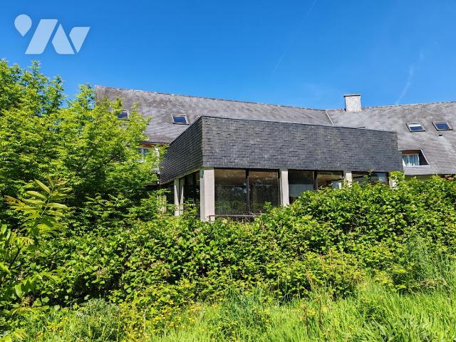 Immeuble 800m² — Plounéour-Ménez