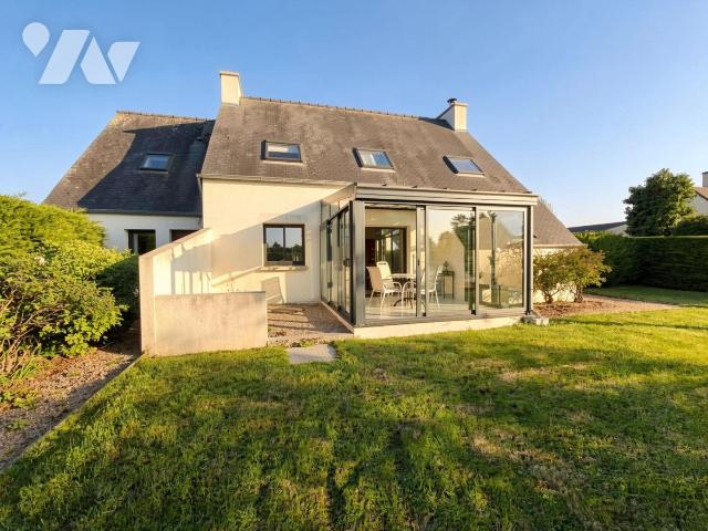 Maison 7 pièces 125 m² · à Sainte-Sève · 125 m² · 220 000 €