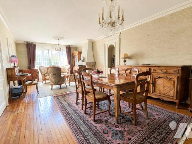 Maison 7 pièces 129 m² · à Saint-Martin-des-Champs · 129 m² · 220 000 €