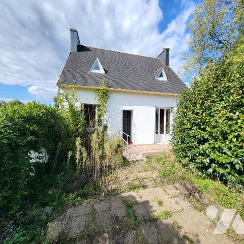 Maison 3 pièces 69 m² · à Châteauneuf-du-Faou · 68,6 m² · 72 000 €