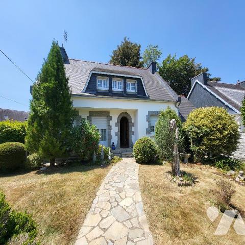 Maison 7 pièces 129 m² · à Châteauneuf-du-Faou · 129 m² · 155 000 €