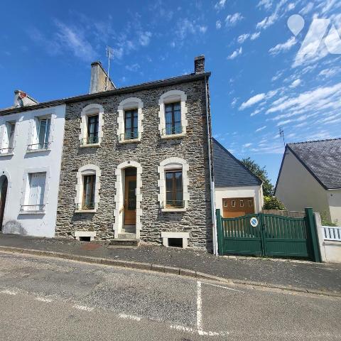 Maison 6 pièces 101 m² · à Spézet · 101 m² · 90 000 €