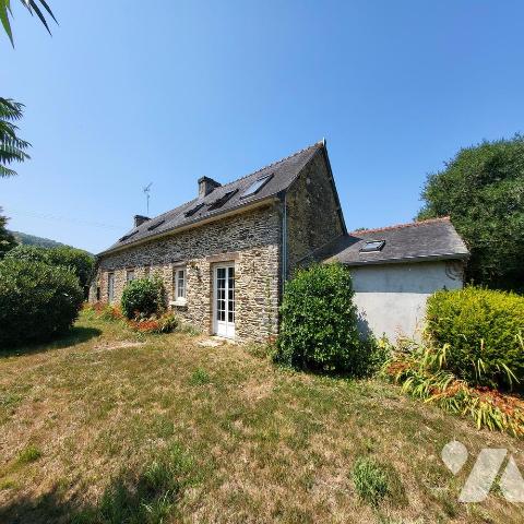 Maison 7 pièces 152 m² · à Châteauneuf-du-Faou · 151,9 m² · 170 000 €