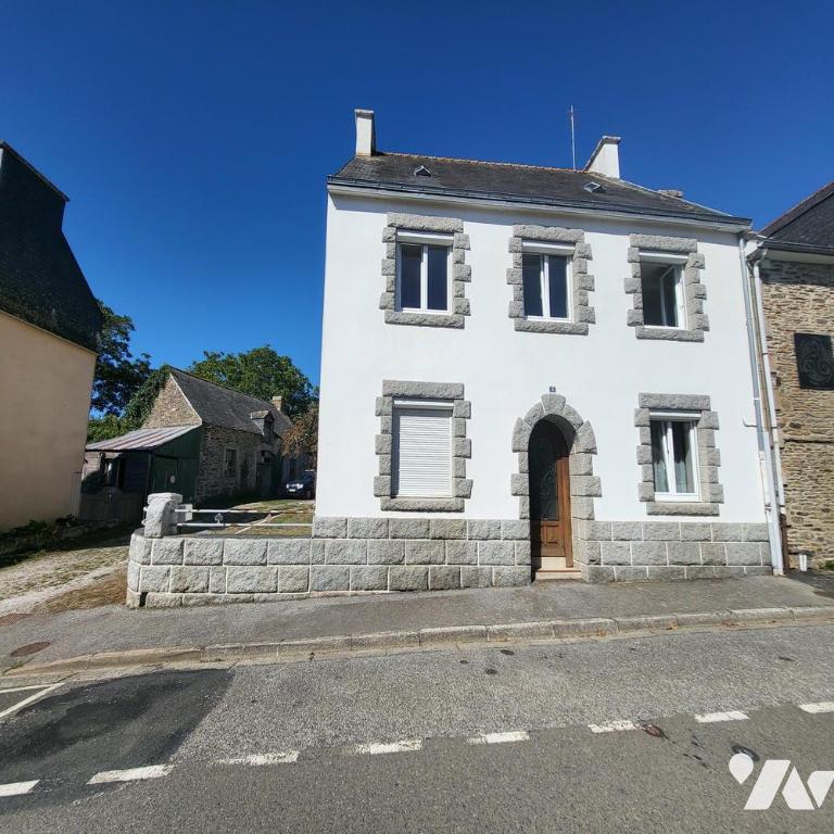 Maison 8 pièces 148 m² · à Spézet · 147,6 m² · 150 000 €