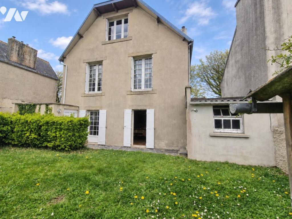 Maison 6 pièces 117 m² · à Plonévez-Porzay · 117 m² · 130 000 €