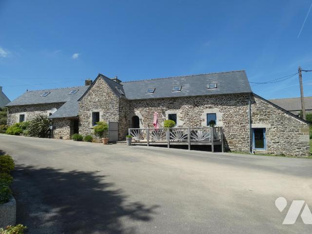Maison 10 pièces 173 m² · à Pleyben · 173 m² · 288 000 €