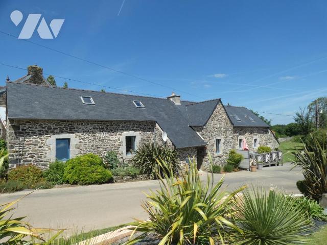 Maison 10 pièces 173 m² · à Cloître-Pleyben · 173 m² · 310 000 €