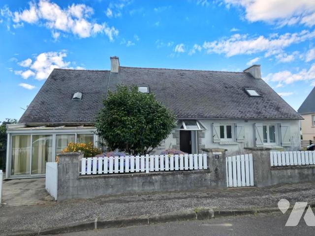 Maison 8 pièces 92 m² · à Pleyben · 92 m² · 150 000 €