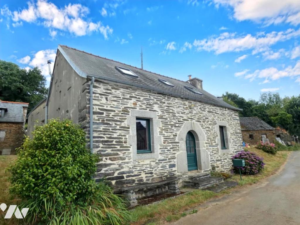 Maison 5 pièces 81 m² · à Brasparts · 81 m² · 115 000 €