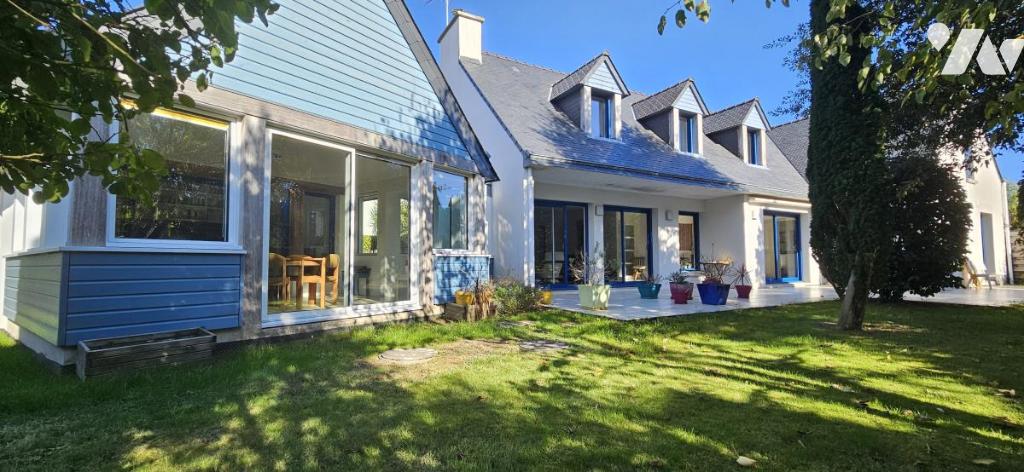 Maison 9 pièces 186 m² · à Combrit · 185,5 m² · 700 000 €